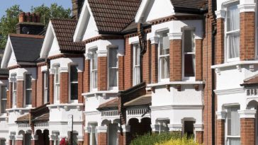 British homes worth GBP £1 million to reach 500,000 in 2014